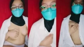 Biani Jilbab Hitam Ukhti Nakal Pamer Nenen Utingnya