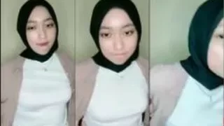 Jelita Host Cantik Hijab Live Nakal Masih Malu2