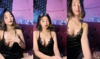 Jeje Cantik Berkacamata Lingerie Sexy