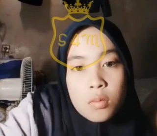 Putri Ukhti Lepas Hijab Pamerin Memek dan Toketnya