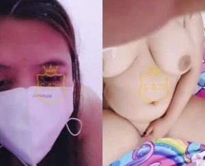 Flo Toge Bugil Elusin Memeknya
