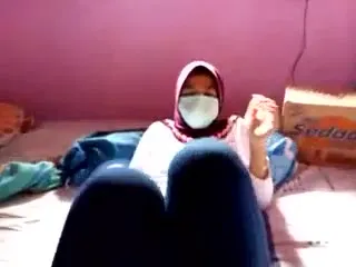 Tetangga Jilboob Sange colok memeknya