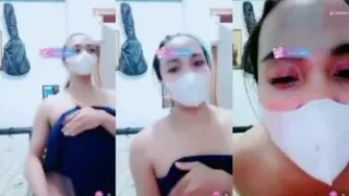 Bokep Indo Bella cuma Handukan Pamerin Bokongnya