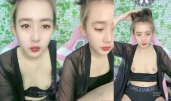 Bokep Indo Deaa Nenen Mungil