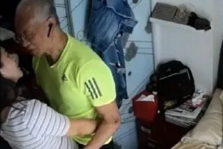 Bokep Indo Kakek Ngentot dengan Gadis Pembantunya TKW