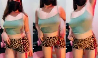 Bokep Indo Emma Ms Angel Remas Toketnya Uting Coklat Besar