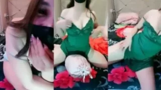 Bokep Indo Naya Pamerin Belahan Gunung Kembar Mulus