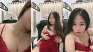 Bokep Indo Miss Nge Mango Remas Buah Dada Lingerie Merah