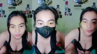 Bokep Indo Sella Lepas Beha Pamerin Buah Dada Nungging